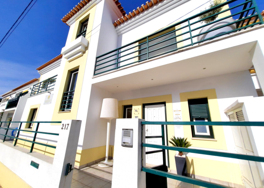 Milfontes Guest House