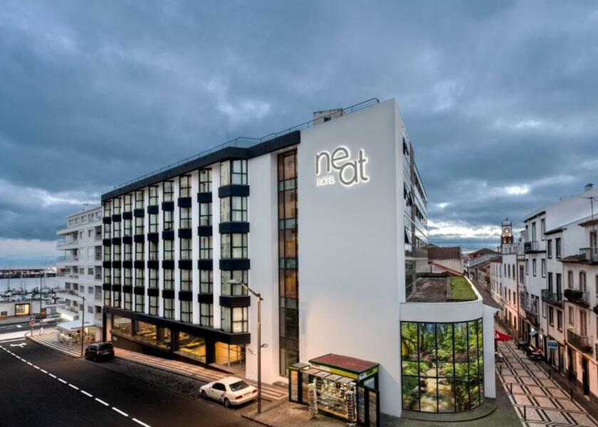 Neat Hotel Avenida