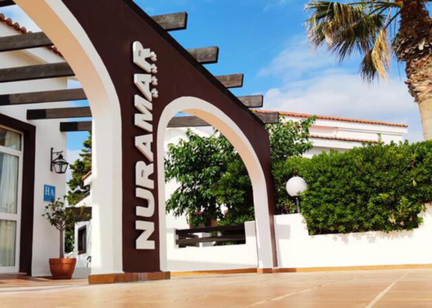Nuramar Aparthotel