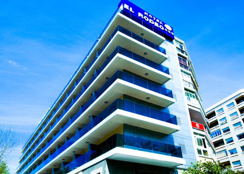 El Hotel Monarque el Rodeo